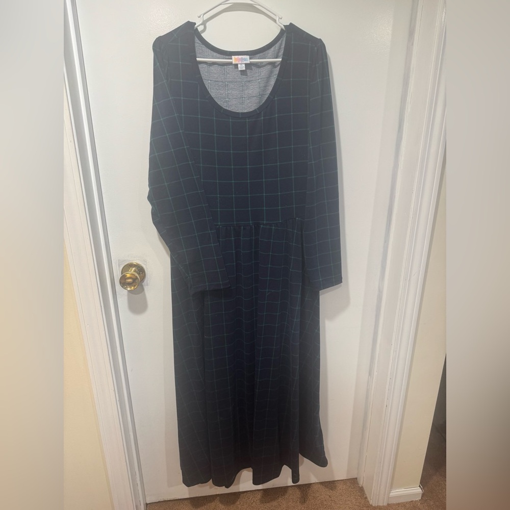 LuLaRoe Ryanne Dress – Navy & Green Long Sleeve Scoop Neck (XL)